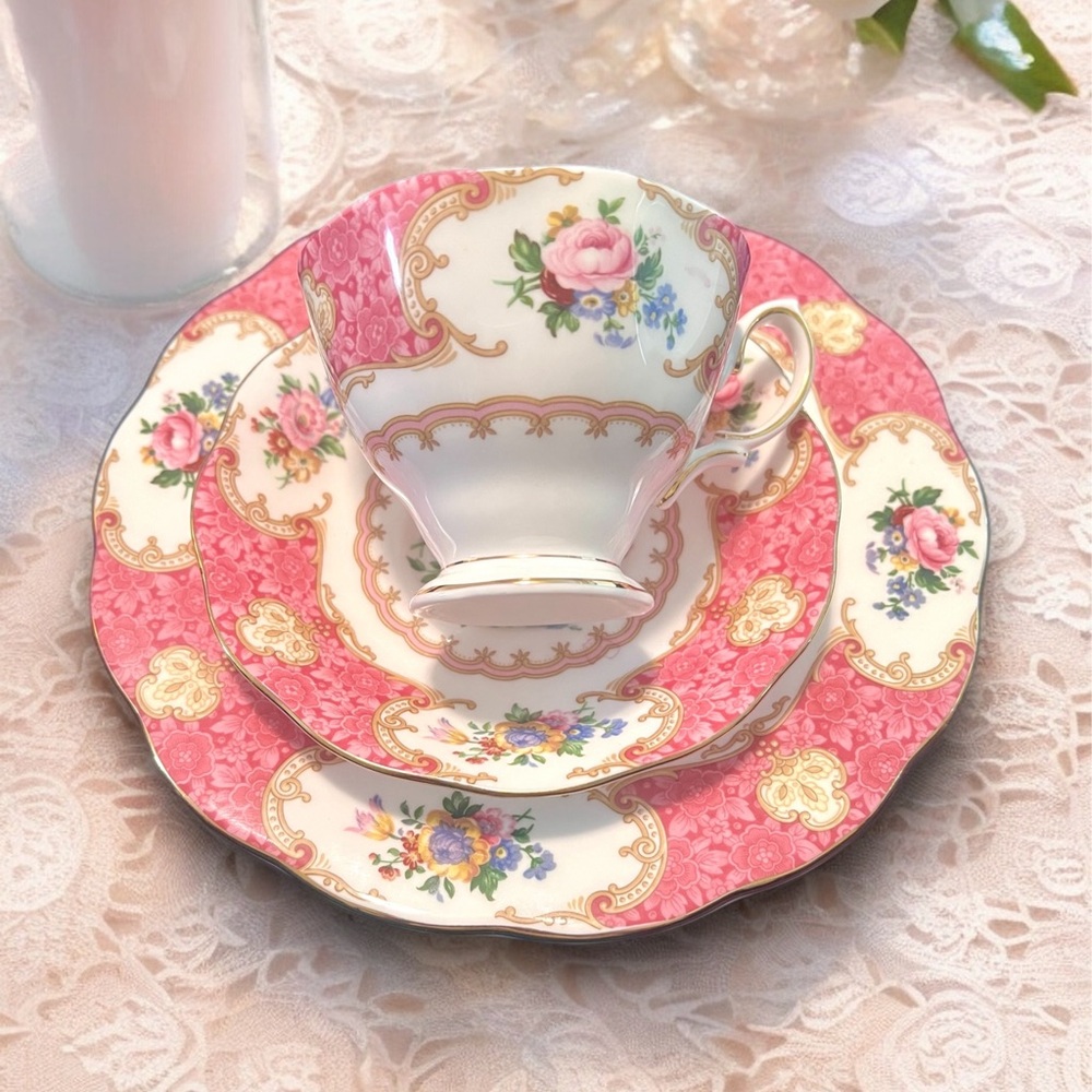 Vintage Royal Albert Lady Carlyle Teacup Trio